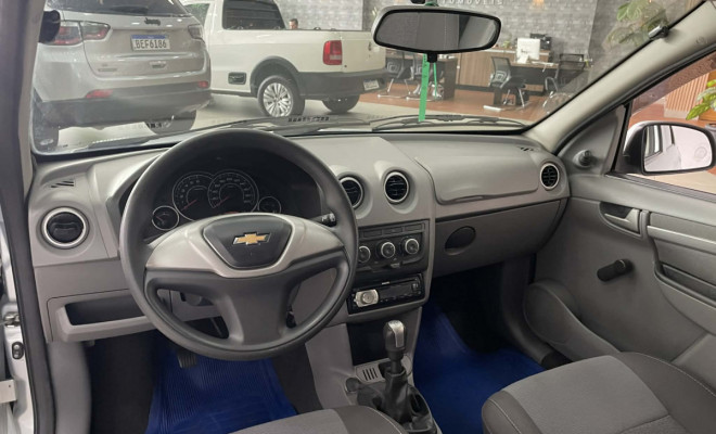 GM - Chevrolet PRISMA  Sed. Maxx/ LT 1.4 8V ECONOF. 4p 2012 Gasolina-3