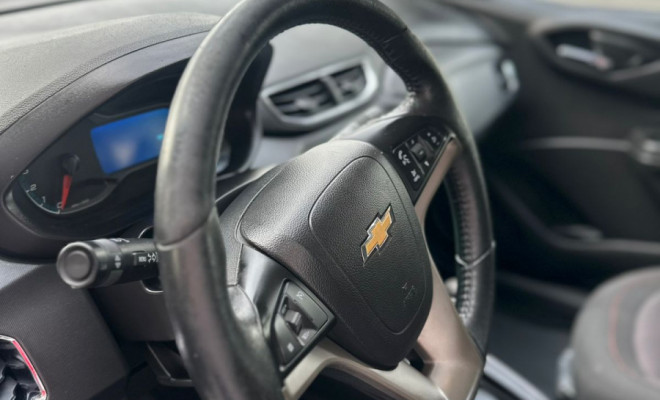 GM - Chevrolet ONIX HATCH LTZ 1.4 8V FlexPower 5p Aut. 2016 Flex-6