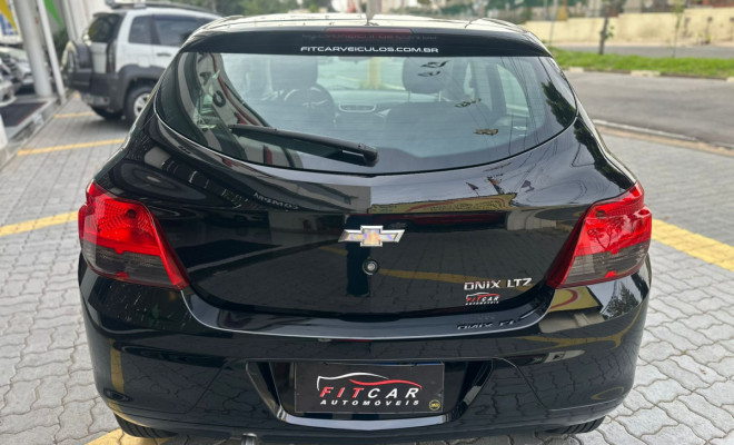 GM - Chevrolet ONIX HATCH LTZ 1.4 8V FlexPower 5p Aut. 2016 Flex-2