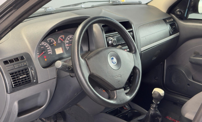 Fiat Palio ELX 1.4 Fire/30 Anos F. Flex 8V 4p 2007 Flex-8