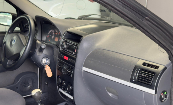 Fiat Palio ELX 1.4 Fire/30 Anos F. Flex 8V 4p 2007 Flex-3