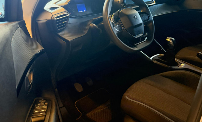 Peugeot 208 Style 1.0 Flex 6V 5p Mec. 2024 Flex C/ APENAS 17140 KM E IPVA 2026 PAGO-7