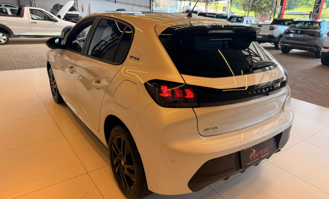 Peugeot 208 Style 1.0 Flex 6V 5p Mec. 2024 Flex C/ APENAS 17140 KM E IPVA 2026 PAGO-4
