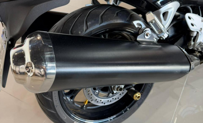 SUZUKI GSX 1300-R HAYABUSA 2011 Gasolina-3