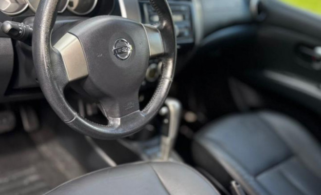 Nissan LIVINA SL 1.8 16V Flex Fuel Aut. 2013 Flex-5