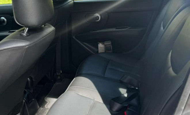 Nissan LIVINA SL 1.8 16V Flex Fuel Aut. 2013 Flex-3