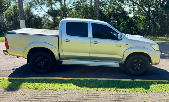 Toyota Hilux CD D4-D 4x4 3.0 TDI Dies. Mec. 2013 Flex-0