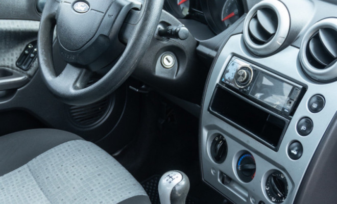 Ford Fiesta Sedan 1.6 Flex Mec. 2014 Flex-8