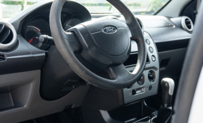 Ford Fiesta Sedan 1.6 Flex Mec. 2014 Flex-9