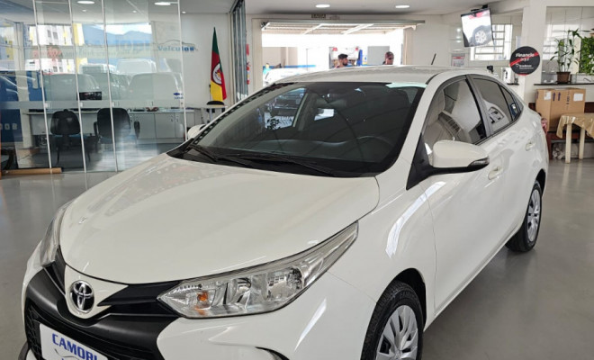 Toyota YARIS XL Sedan 1.5 Flex 16V 4p Aut. 2025 Flex