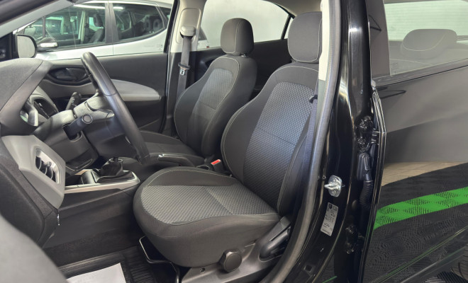 GM - Chevrolet ONIX HATCH LT 1.4 8V FlexPower 5p Mec. 2017 Flex-6
