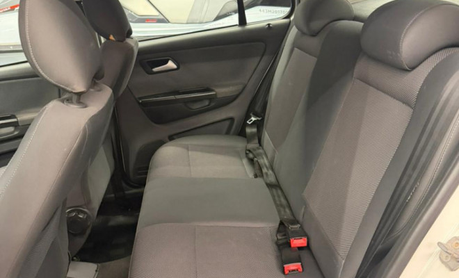 VW - VolksWagen Fox 1.6 Mi Total Flex 8V 5p 2012 Flex-4