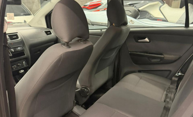 VW - VolksWagen Fox 1.6 Mi Total Flex 8V 5p 2012 Flex-5