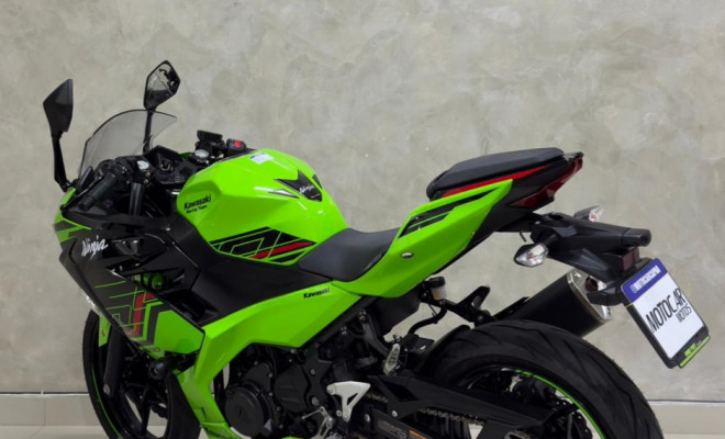 KAWASAKI NINJA 400 2024 Gasolina-3