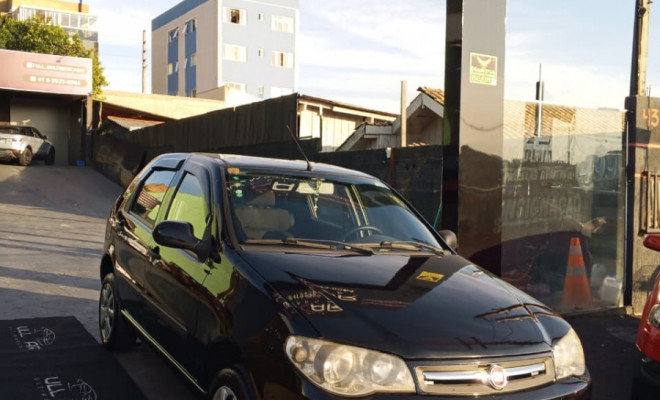 Fiat Palio 1.0 ECONOMY Fire Flex 8V 4p 2012 Flex