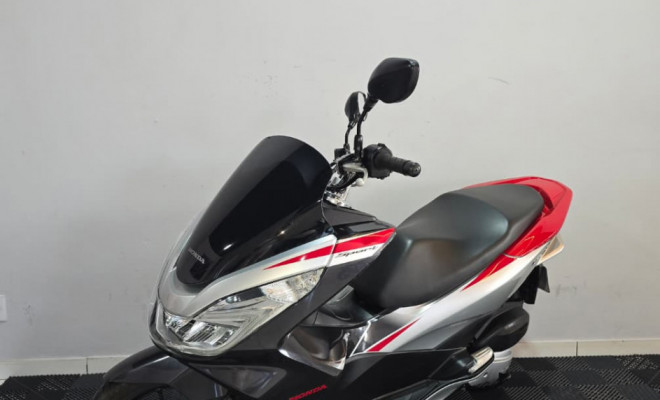 HONDA PCX 150 SPORT 2018 Gasolina-5