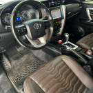 Toyota Hilux SW4 SR 4x2 2.7 Flex 16V Aut. 2017-1