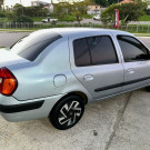 Clio Sedan 1.6 Privilège - 2005-2