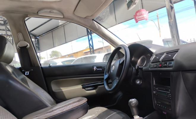 VW - VolksWagen Golf Sportline 1.6 Mi Total Flex 8V 4p 2008 Flex-4