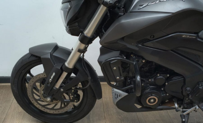 BAJAJ DOMINAR 400  2025 Gasolina-7