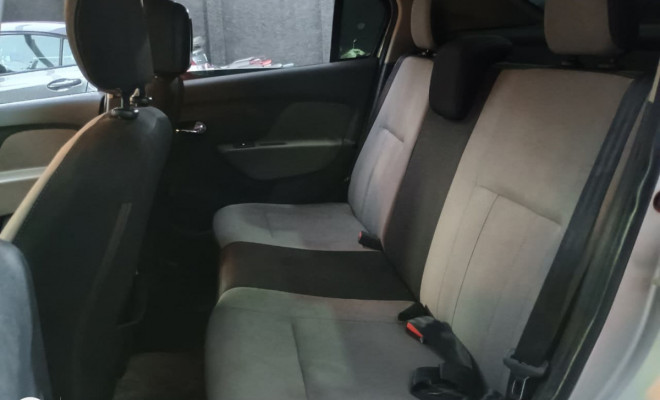 Renault LOGAN Expres./Exp. UP Hi-Flex 1.0 16V 4p 2013 Flex-4