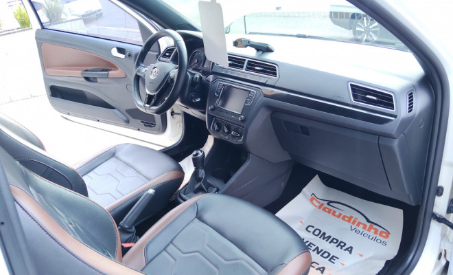 VW - VolksWagen Saveiro CROSS 1.6 T.Flex 16V CD 2022 Flex-9