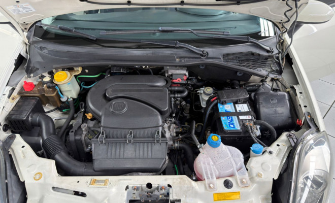 Fiat Punto ATTRACTIVE 1.4 Fire Flex 8V 5p 2013 Flex-11