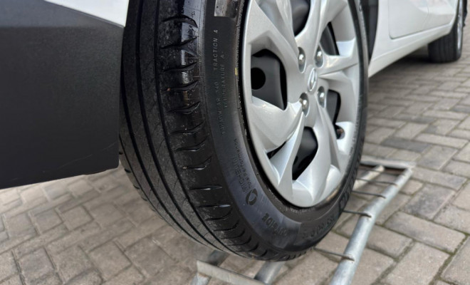 Hyundai HB20 Comfort Plus 1.0 Flex 12V Mec. 2024 Flex-13