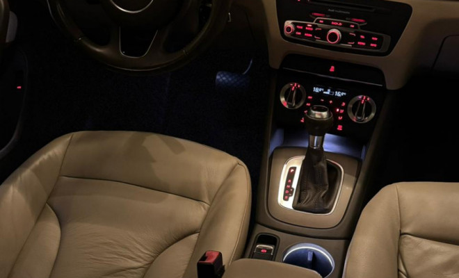 Audi Q3 2.0 TFSI Quat. 170/180cv S-tronic 5p 2015 Gasolina-14