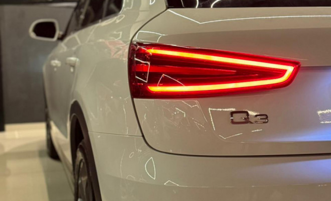 Audi Q3 2.0 TFSI Quat. 170/180cv S-tronic 5p 2015 Gasolina-4