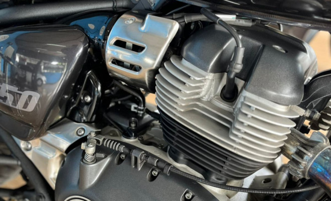 Royal Enfield Super Meteor Astral 650cc ABS 2025 Gasolina-1