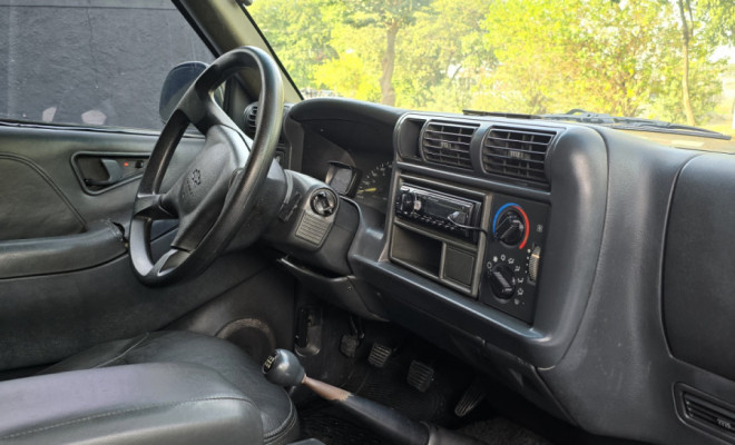 GM - Chevrolet S10 Blazer DLX 2.2 MPFI / EFI 1998 Gasolina-1