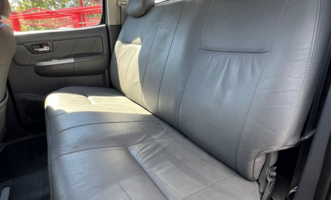Toyota Hilux CD SRV D4-D 4x4 3.0 TDI Diesel Aut 2015 Diesel-5