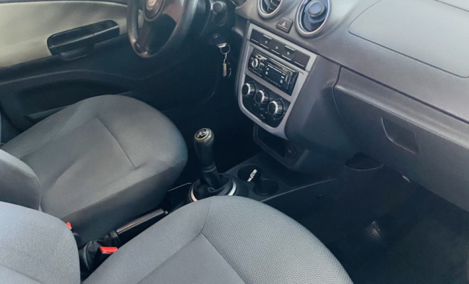 VW - VolksWagen Gol (novo) 1.0 Mi Total Flex 8V 4p 2009 Flex-5