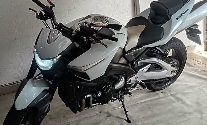 SUZUKI GSX 1300 B-KING 2012 Gasolina-2