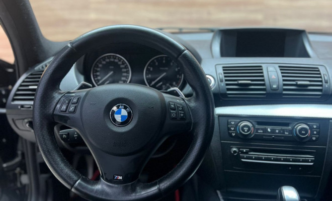 BMW 130iA 3.0 24V 265cv 5p 2011 Gasolina-4