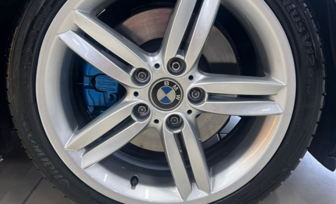 BMW 130iA 3.0 24V 265cv 5p 2011 Gasolina-10