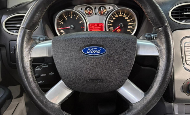 Ford Focus 2.0 16V/SE/SE Plus Flex 5p Aut. 2013 Flex-4