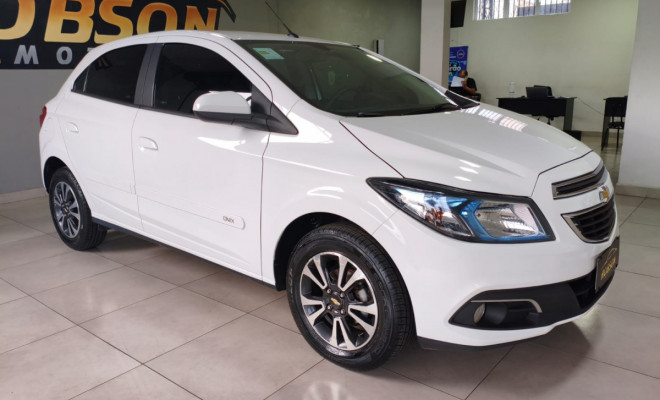 GM - Chevrolet ONIX HATCH LTZ 1.4 8V FlexPower 5p Mec. 2016 Flex-1