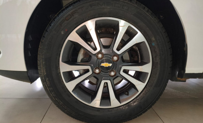 GM - Chevrolet ONIX HATCH LTZ 1.4 8V FlexPower 5p Mec. 2016 Flex-4