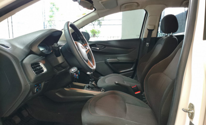 GM - Chevrolet ONIX HATCH LTZ 1.4 8V FlexPower 5p Mec. 2016 Flex-6