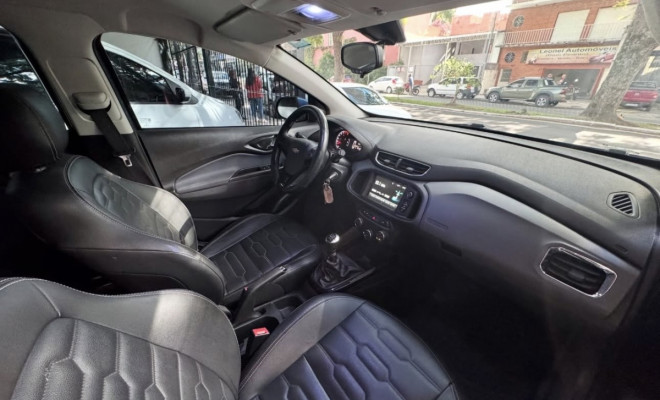 GM - Chevrolet ONIX HATCH LTZ 1.4 8V FlexPower 5p Mec. 2019 Flex-8