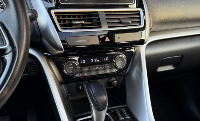 Mitsubishi Eclipse Cross HPE-S 1.5 16V AWC TB 165cv Aut. 2019 Gasolina-9