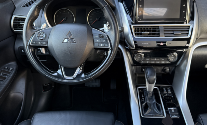 Mitsubishi Eclipse Cross HPE-S 1.5 16V AWC TB 165cv Aut. 2019 Gasolina-6