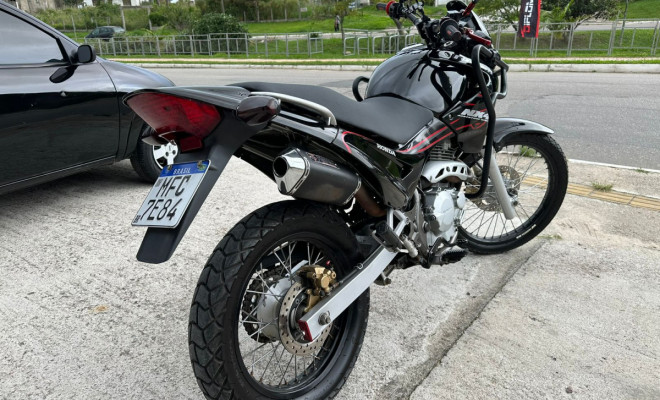 HONDA NX-4 FALCON 400 - 2008-1