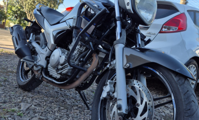 YAMAHA YS 250 FAZER/ FAZER L. EDITION /BLUEFLEX 2014 Flex