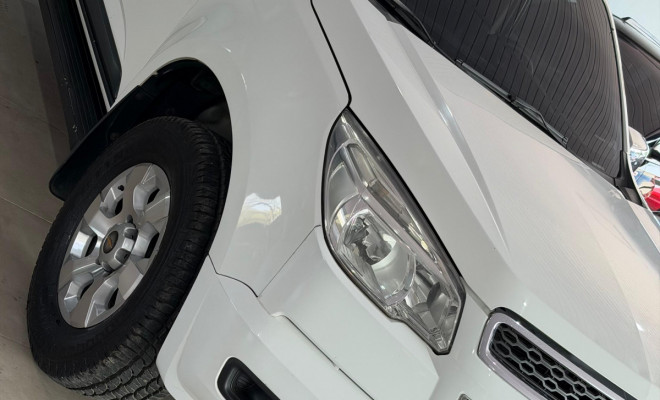 GM - Chevrolet S10 Pick-Up LS 2.4 F.Power 4x2 CD 2014 Flex-2