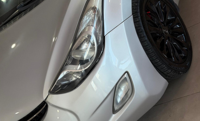 Hyundai Elantra GLS 1.8 16V Aut. 2012 Gasolina-2