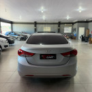 Hyundai Elantra GLS 1.8 16V Aut. 2012 Gasolina-7