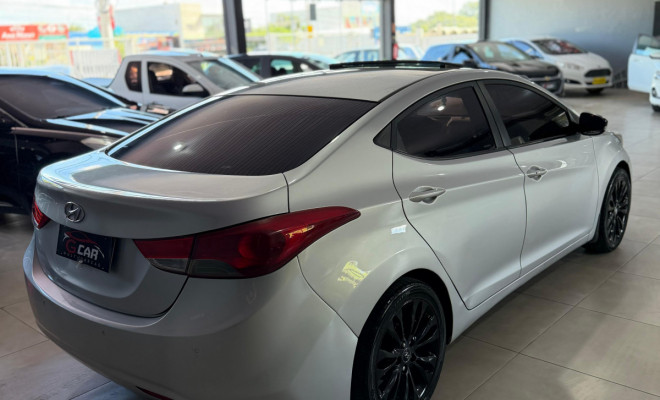 Hyundai Elantra GLS 1.8 16V Aut. 2012 Gasolina-5